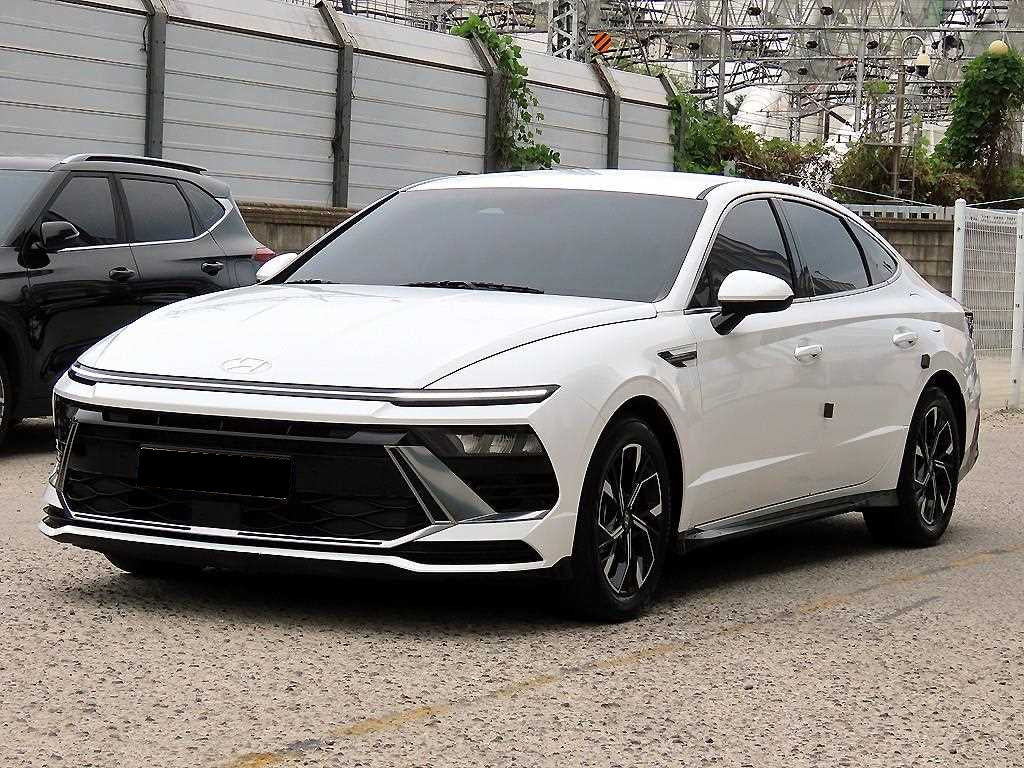 Hyundai Sonata — photo 02