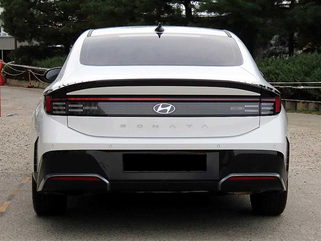 Hyundai Sonata — photo 04