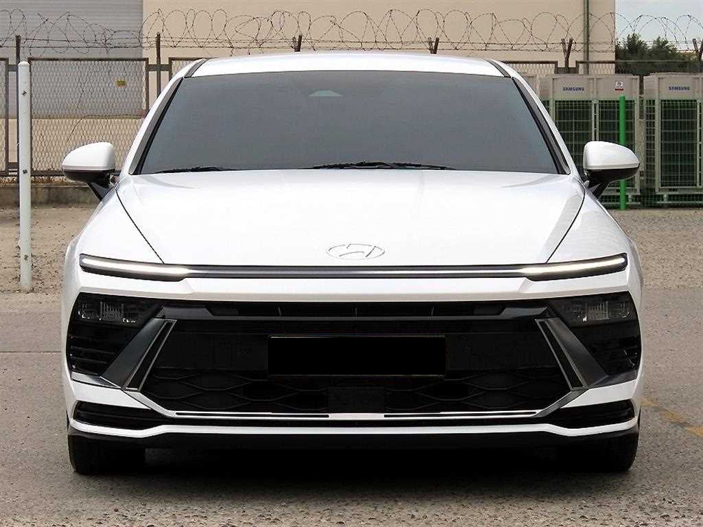 Hyundai Sonata — photo 01