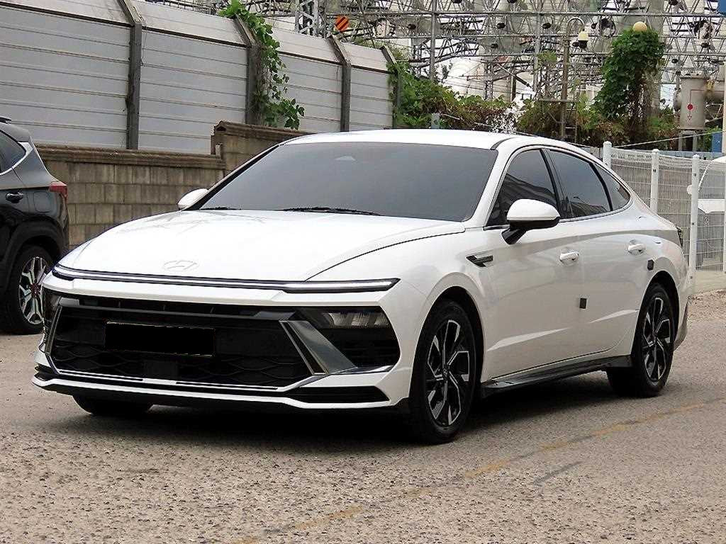 Hyundai Sonata — photo 02