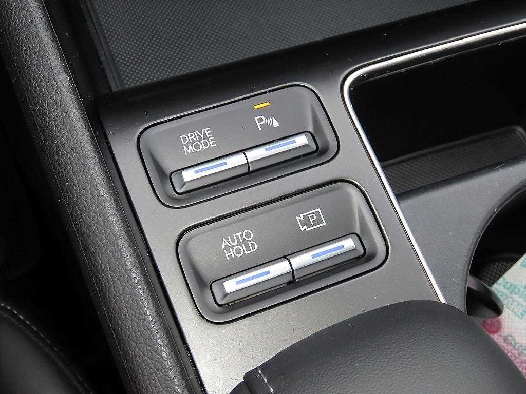 Hyundai Sonata — photo 13