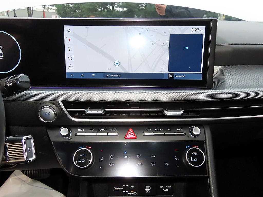 Hyundai Sonata — photo 14