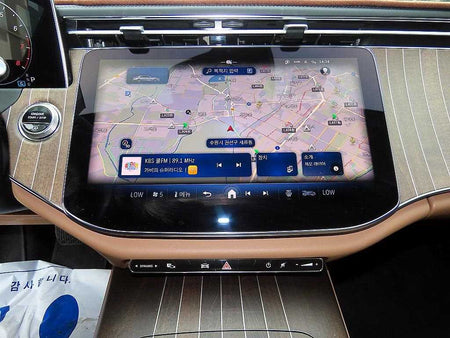 Mercedes-Benz E-Class — photo 13