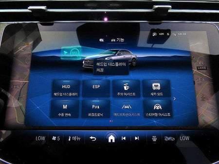 Mercedes-Benz E-Class — photo 14