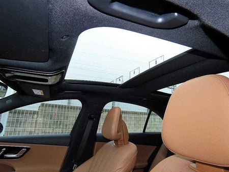 Mercedes-Benz E-Class — photo 17