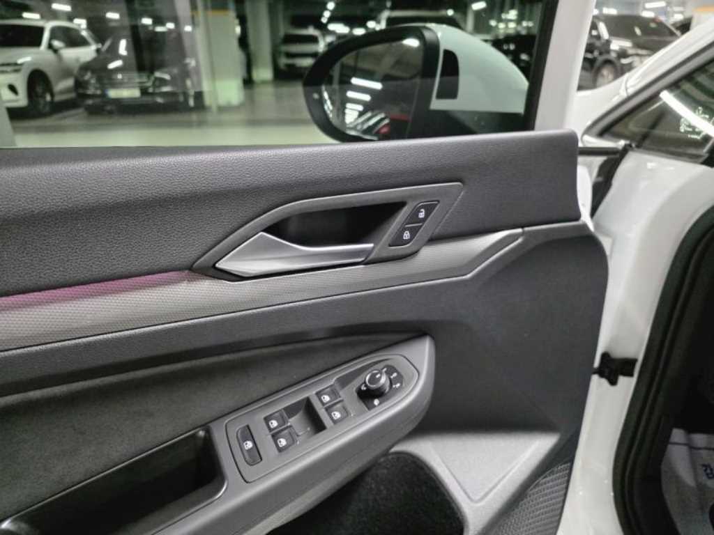 Volkswagen Golf — photo 10