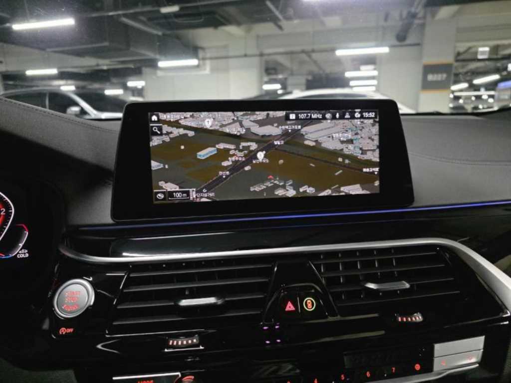 BMW Gran Turismo — photo 11
