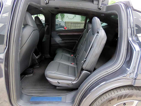 Tesla Model X — photo 10