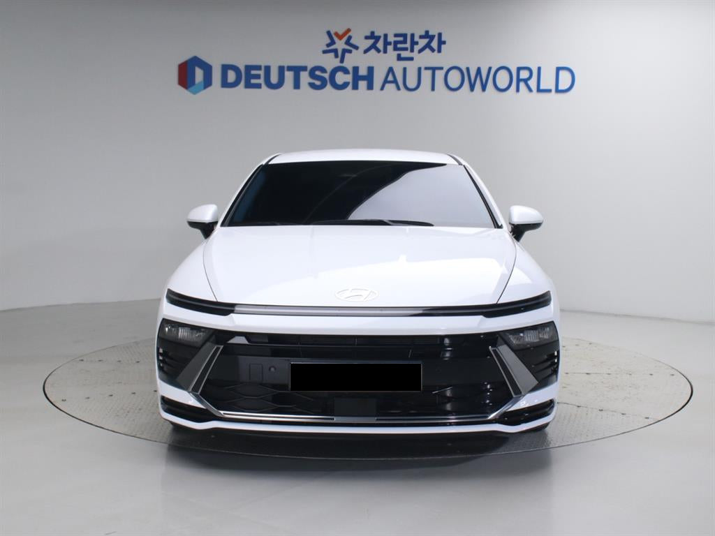 Hyundai Sonata — photo 03