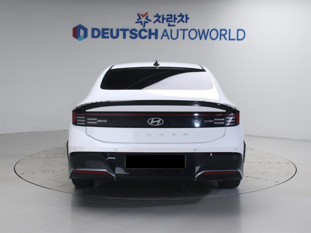 Hyundai Sonata — photo 04