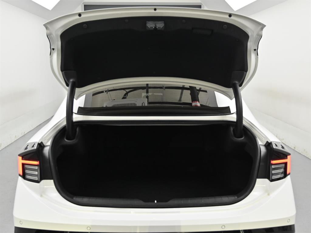 Hyundai Sonata — photo 18