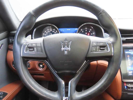 Maserati Quattroporte — photo 11