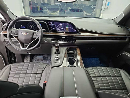 Cadillac Escalade — photo 07
