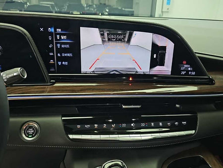 Cadillac Escalade — photo 10