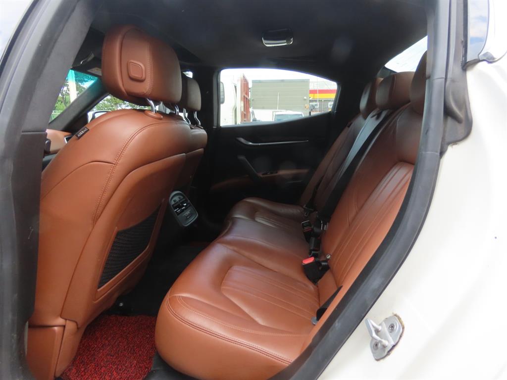 Maserati Ghibli — photo 07