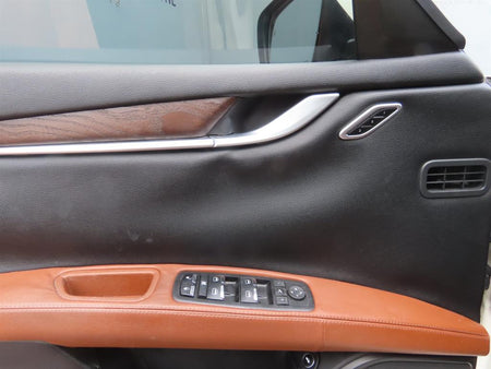 Maserati Ghibli — photo 14