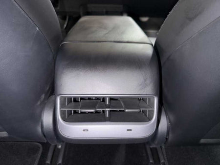 Tesla Model 3 — photo 12