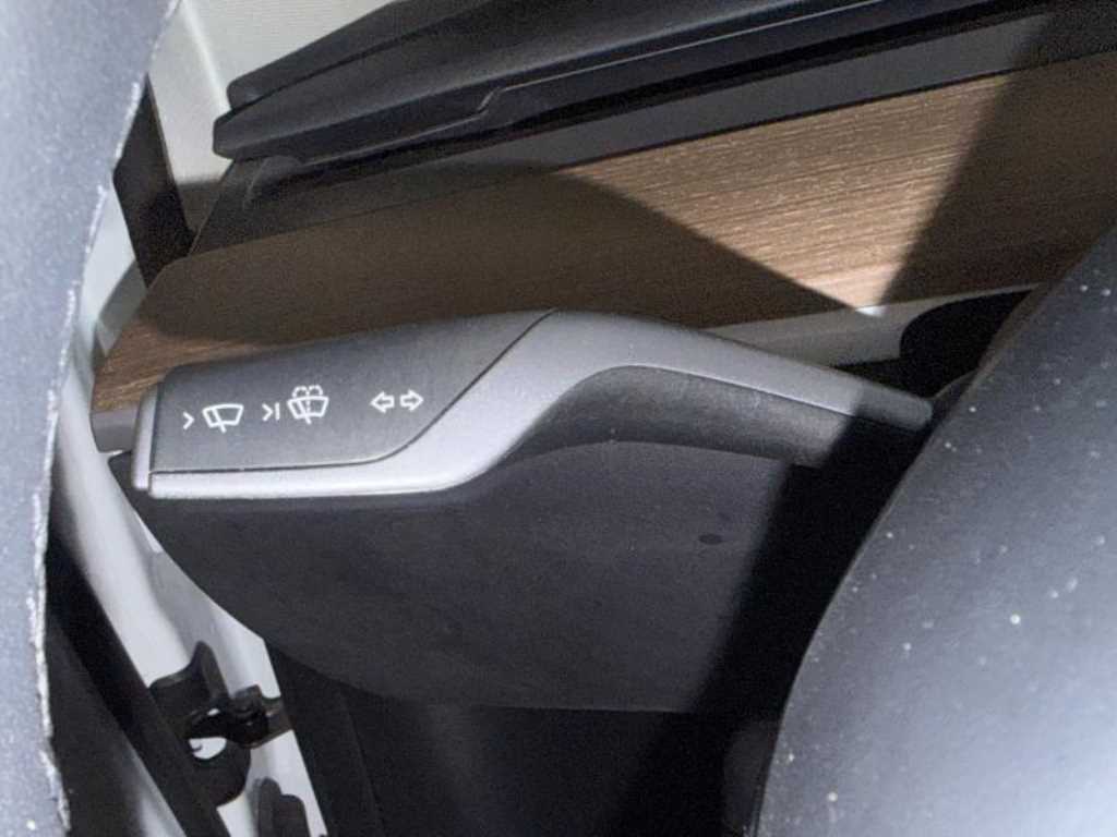 Tesla Model 3 — photo 13