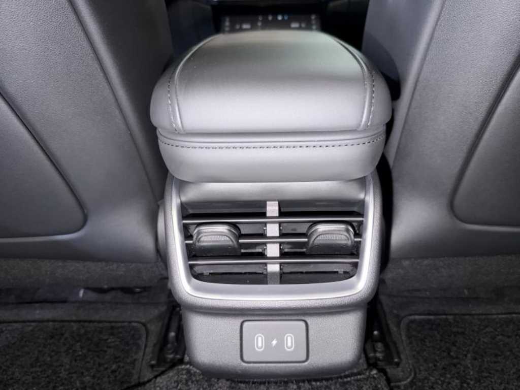 Hyundai Grandeur — photo 13