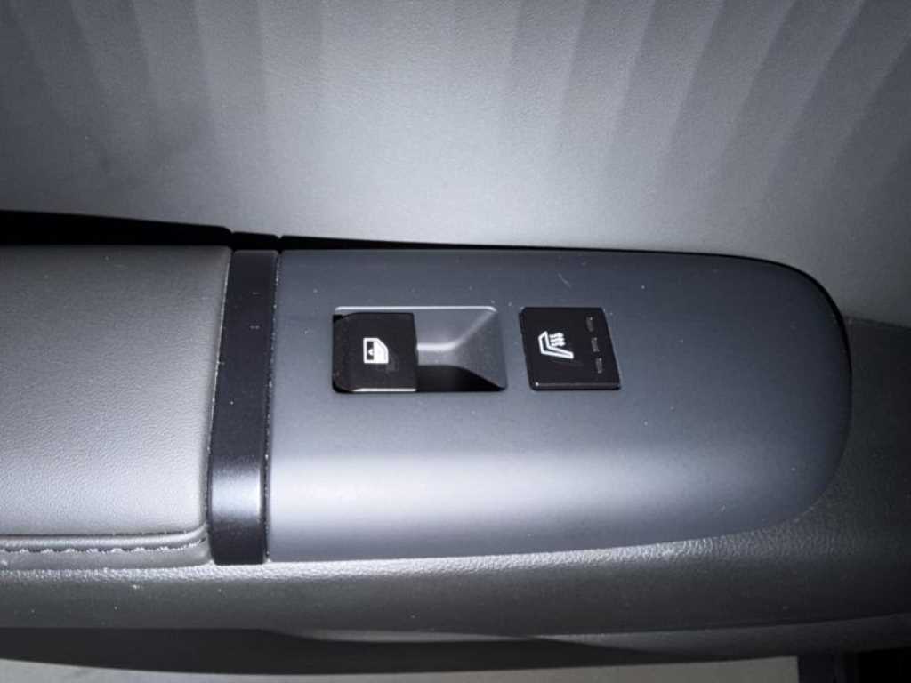 Hyundai Grandeur — photo 17