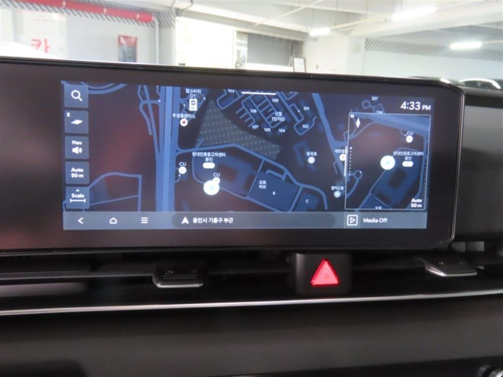 Kia Carnival — photo 08