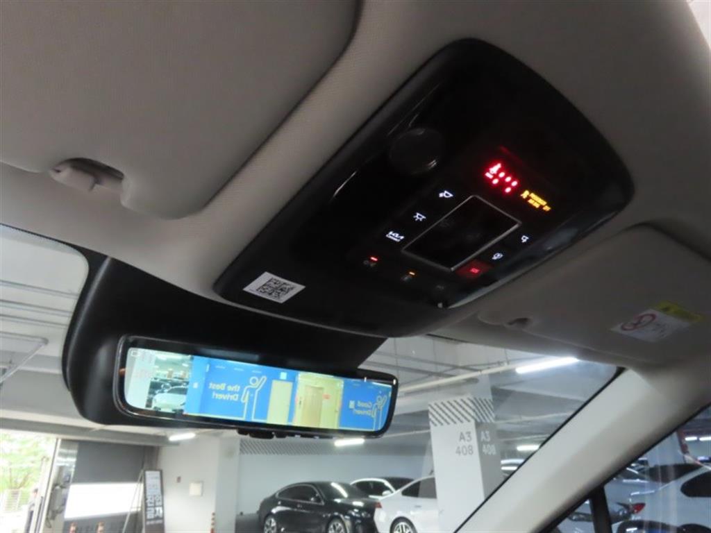 Kia Carnival — photo 10