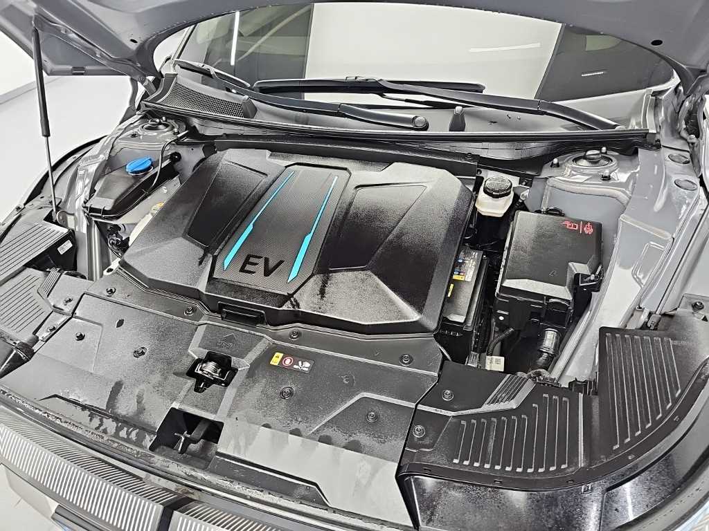 Hyundai Ioniq5 — photo 05