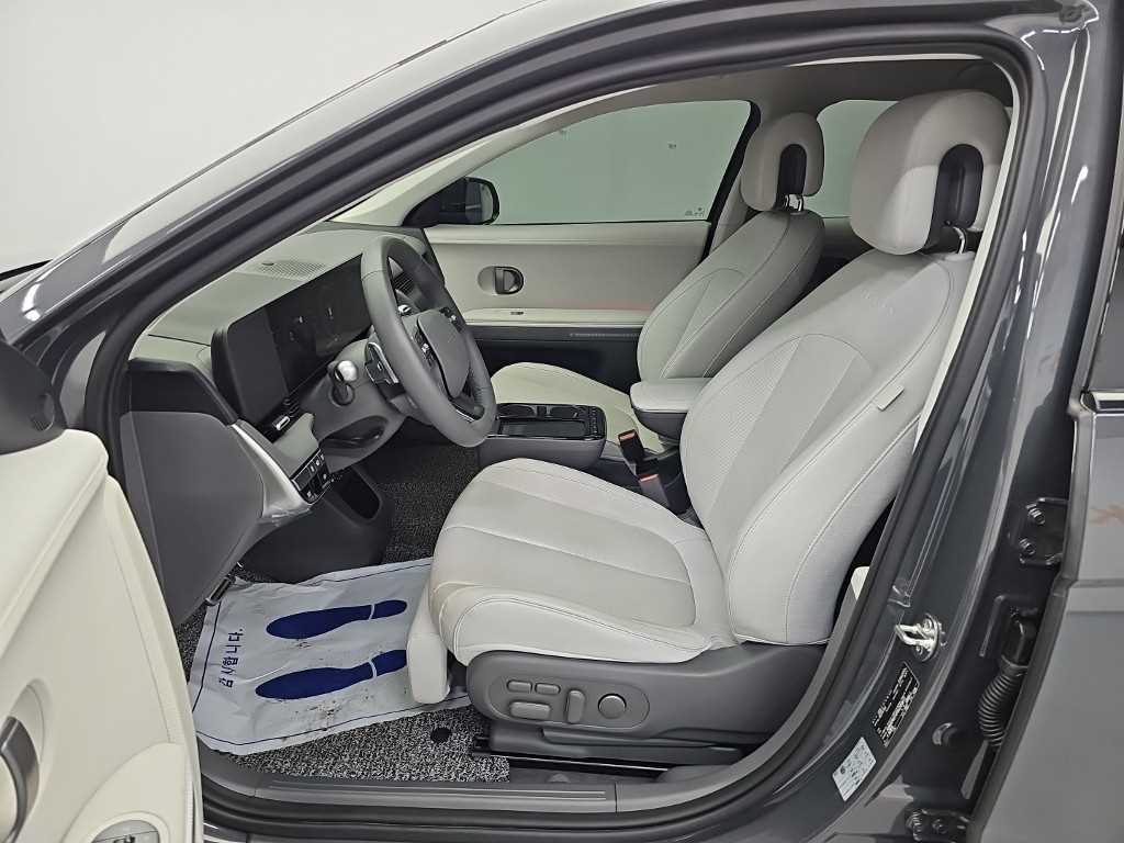 Hyundai Ioniq5 — photo 11