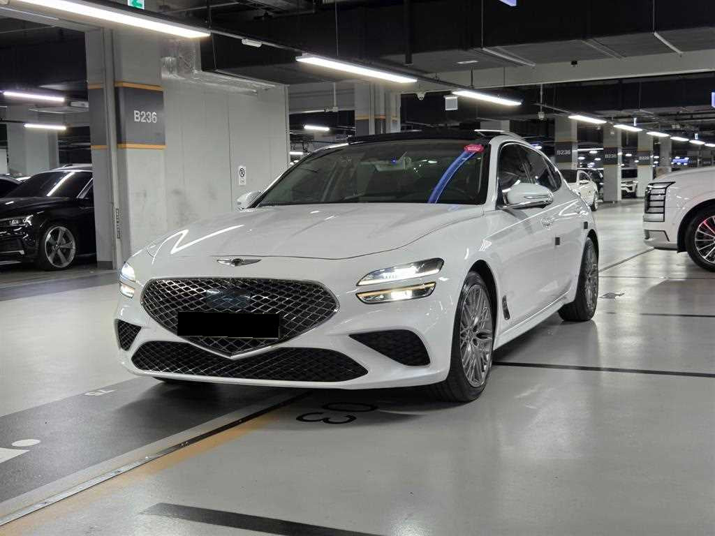Genesis G70 — photo 01