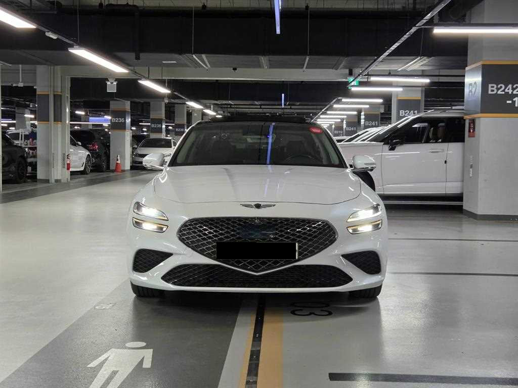Genesis G70 — photo 02