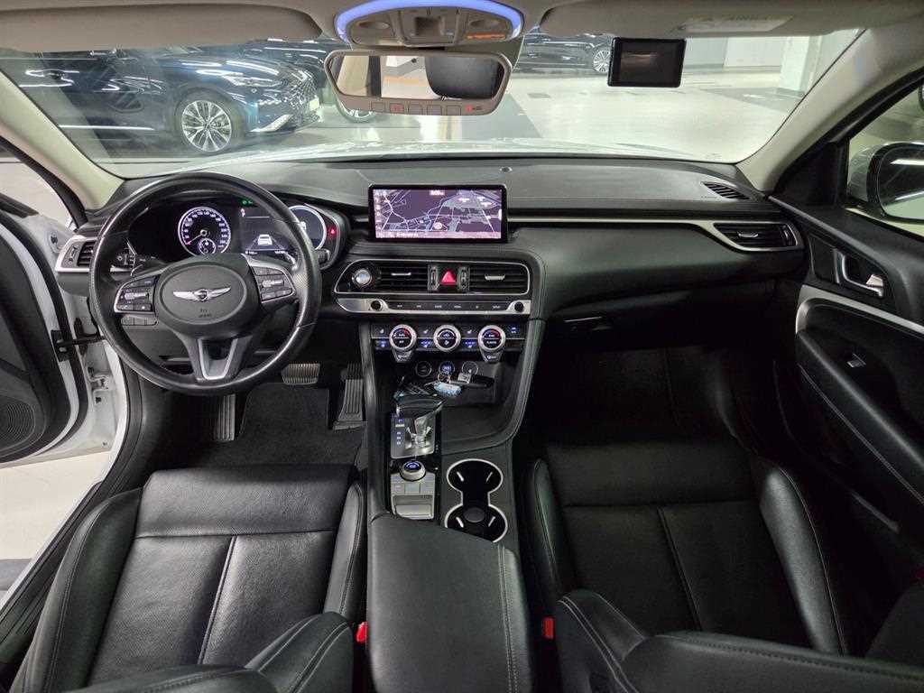 Genesis G70 — photo 10
