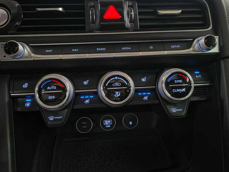 Genesis G70 — photo 20