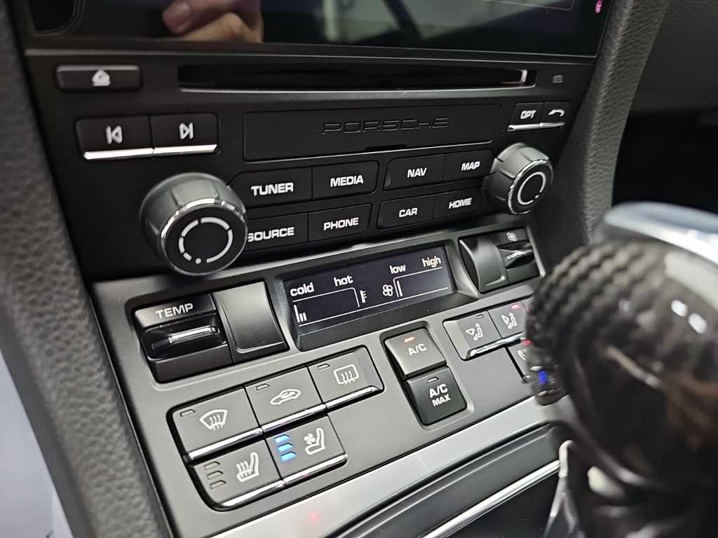 Porsche 718 — photo 10