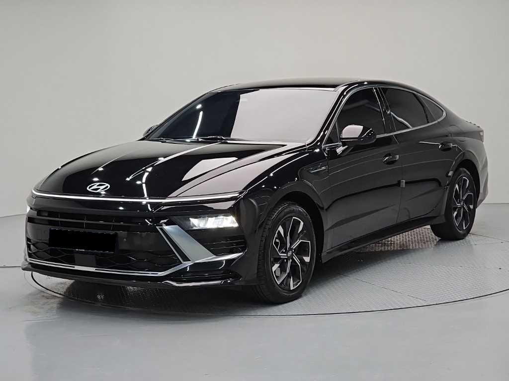 Hyundai Sonata — photo 01
