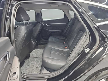 Hyundai Sonata — photo 12