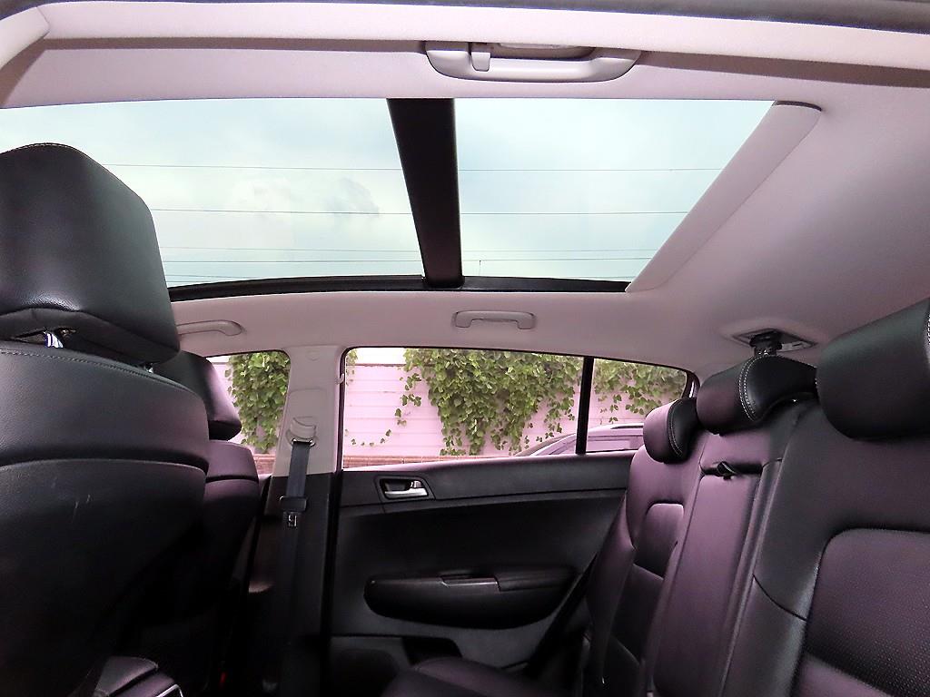 Kia Sportage — photo 18