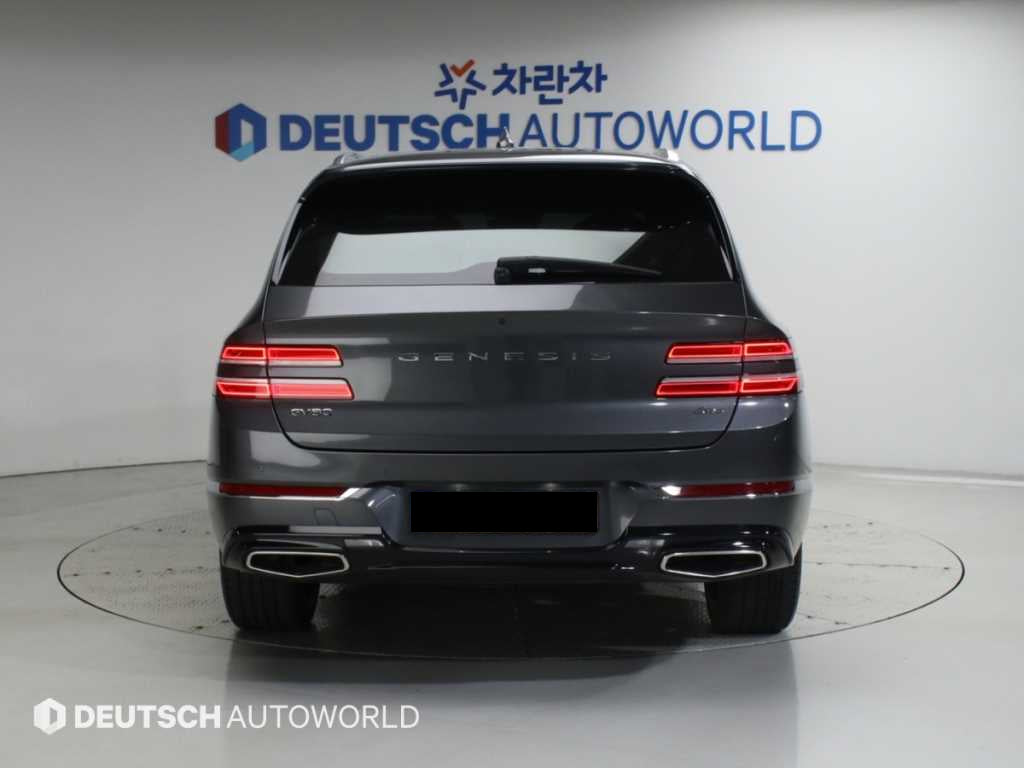 Genesis GV80 — photo 04