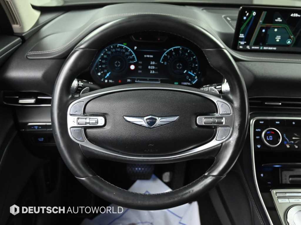 Genesis GV80 — photo 13