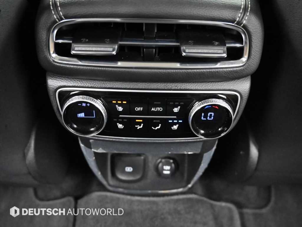 Genesis GV80 — photo 16
