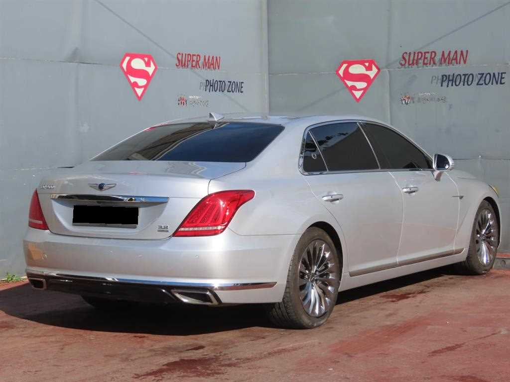 Genesis EQ900 — photo 03