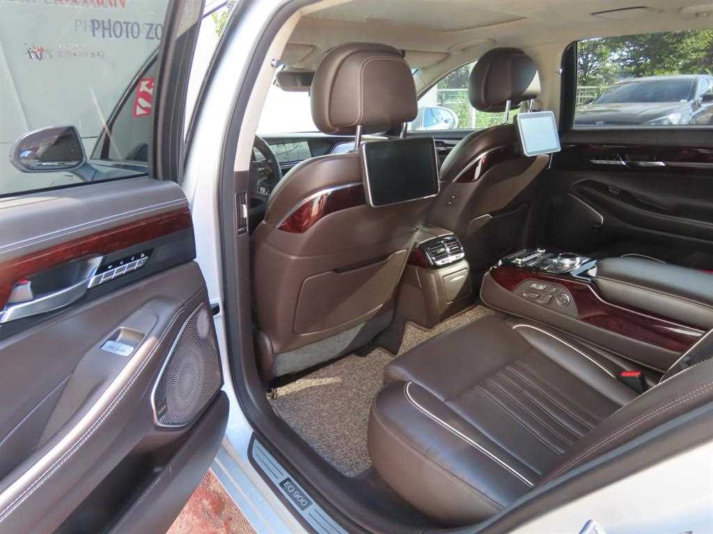 Genesis EQ900 — photo 06