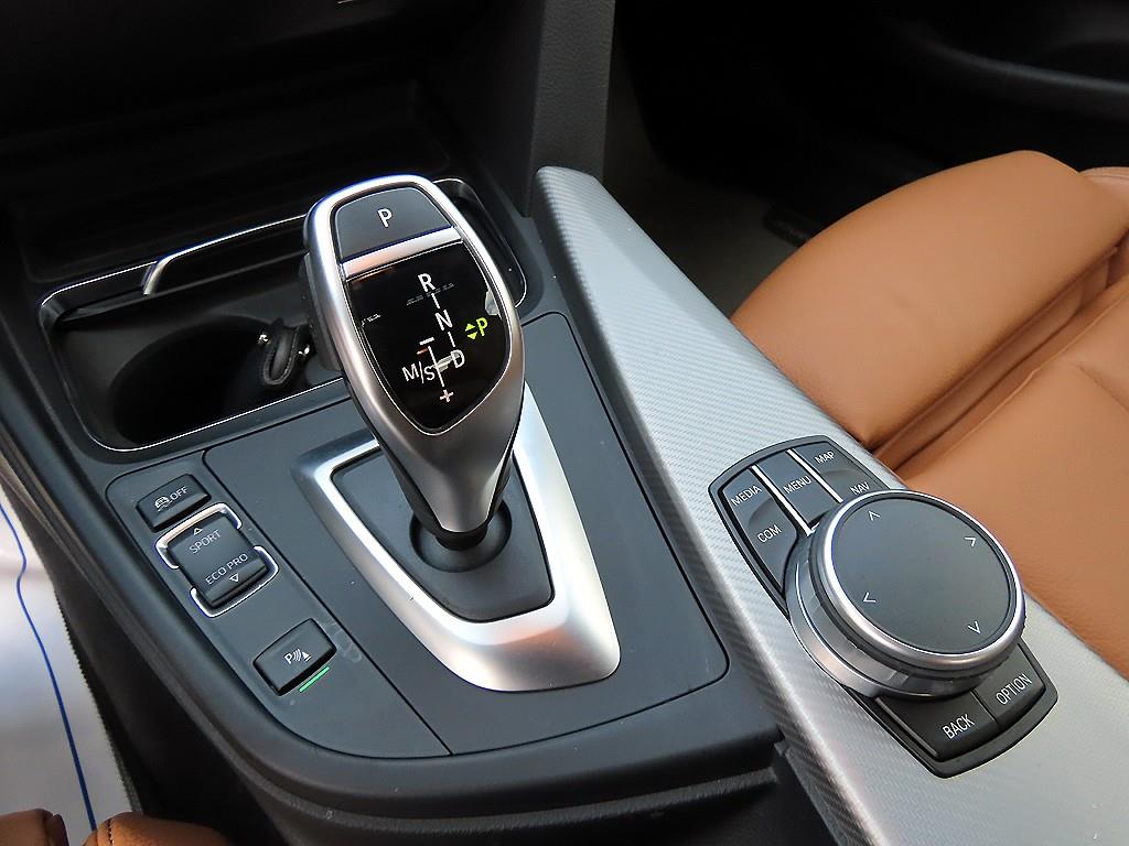 BMW 4-Series — photo 11
