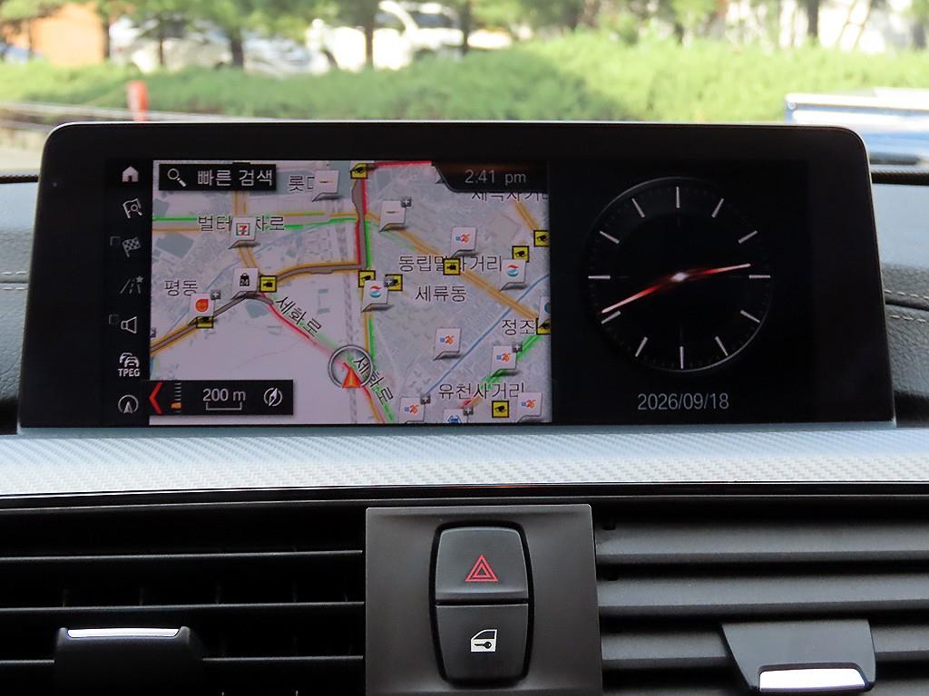 BMW 4-Series — photo 15