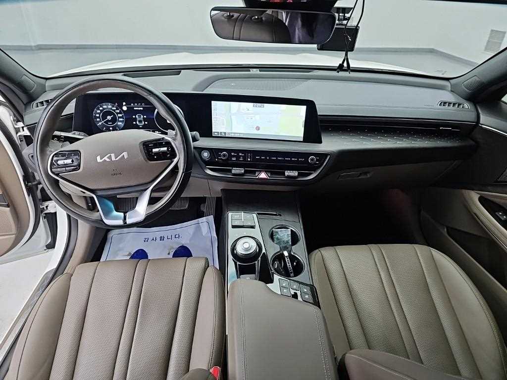 Kia K8 — photo 07