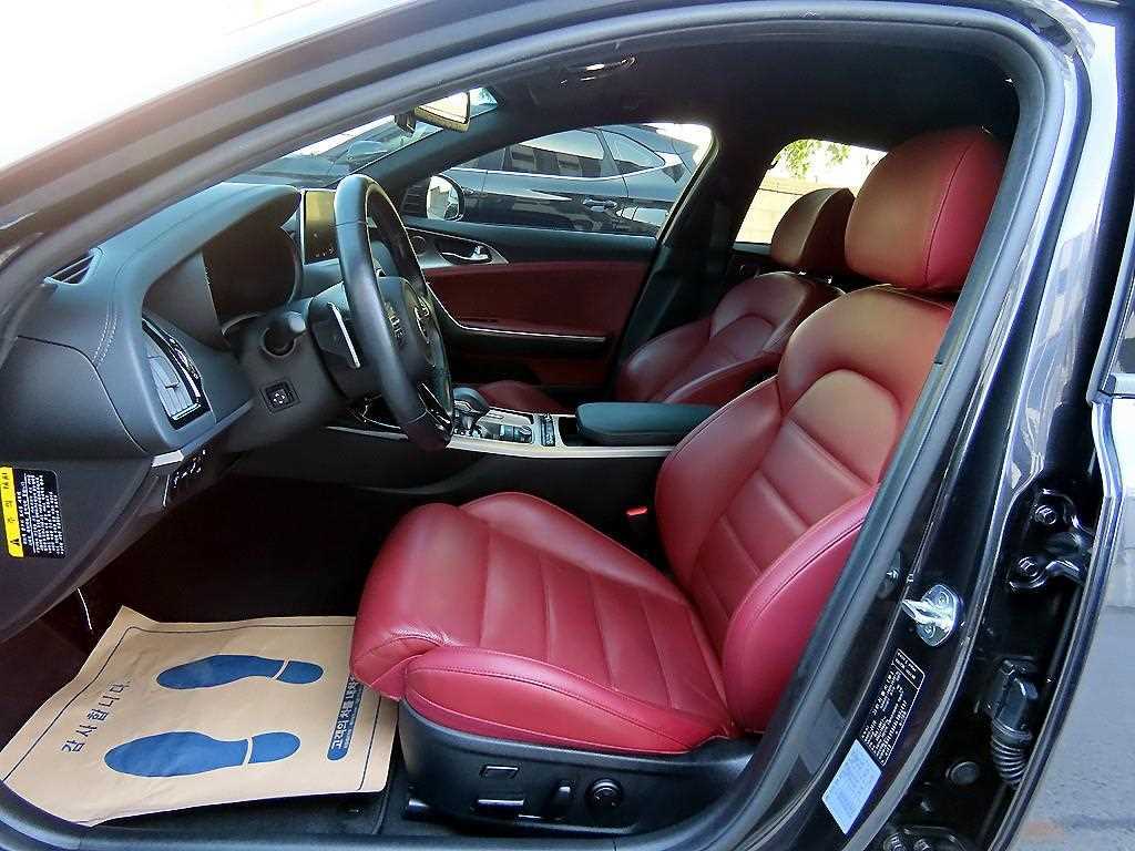 Kia Stinger — photo 05