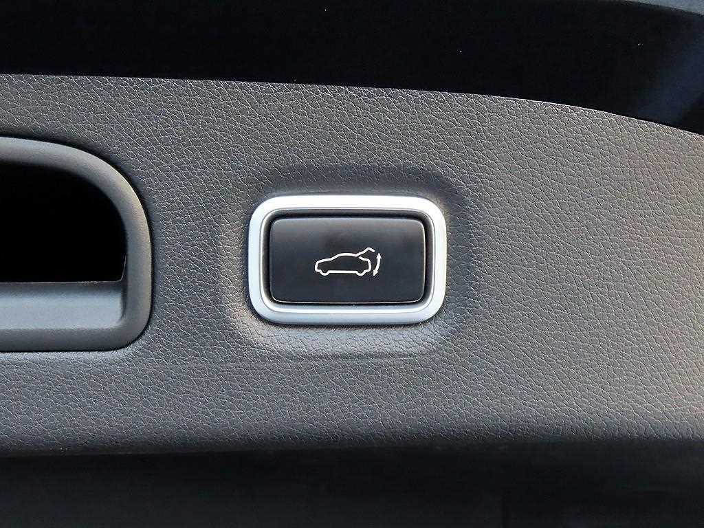 Kia Stinger — photo 16