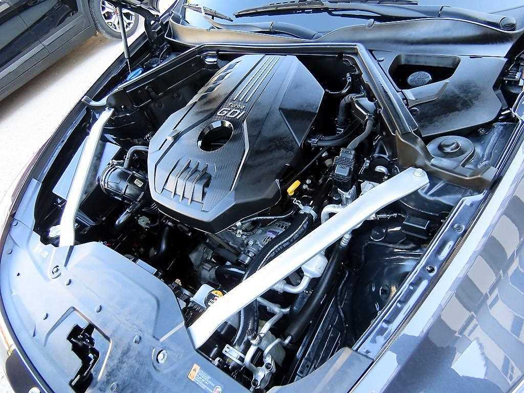 Kia Stinger — photo 19