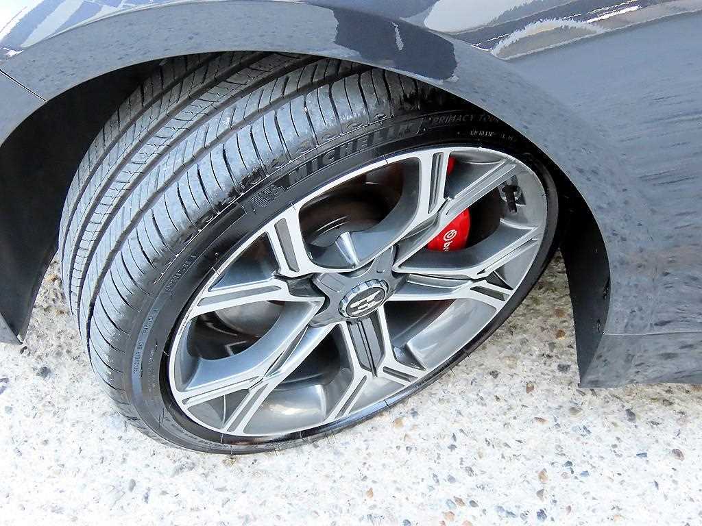 Kia Stinger — photo 20