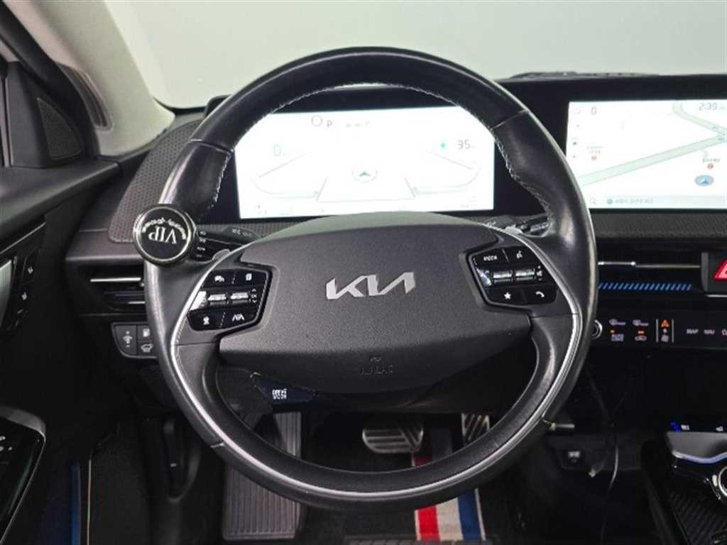 Kia EV6 — photo 07