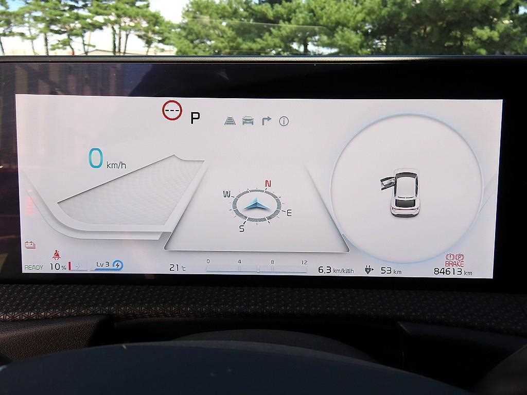Kia EV6 — photo 09